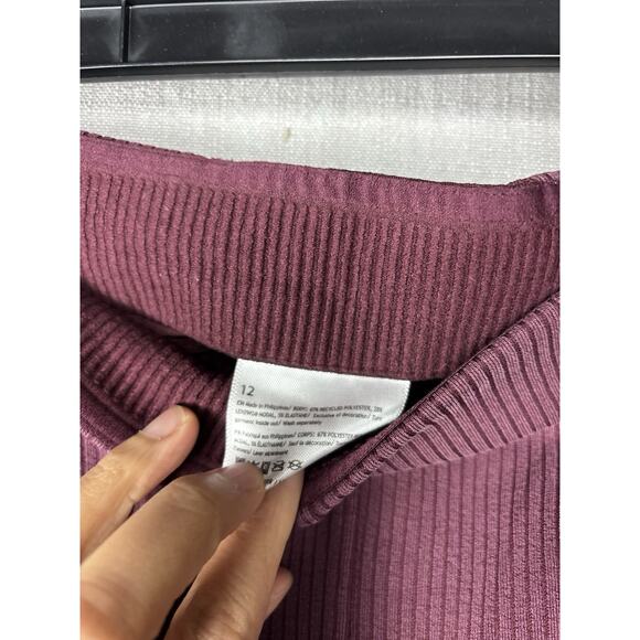 Lululemon Ribbed Softstreme Flared Pant 33” Garnet Size 12 - Picture 3 of 7
